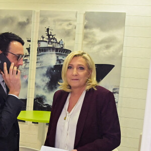 La candidate à l'élection présidentielle 2022 du parti "Rassemblement National", Marine Le Pen, a présenté le chiffrage de son programme lors d'une conférence de presse à Paris. Le 23 mars 2022 © Federico Pestellini / Panoramic / Bestimage