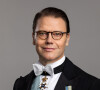 Nouveau portrait officiel du prince Daniel de Suède, mars 2022.