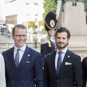 La reine Silvia, la princesse Victoria, le prince Daniel, le prince Carl Philip, la princesse Sofia (Hellqvist) et la princesse Madeleine - La famille royale de Suède à la session d'ouverture du parlement à Stockholm. Le 13 septembre 2016