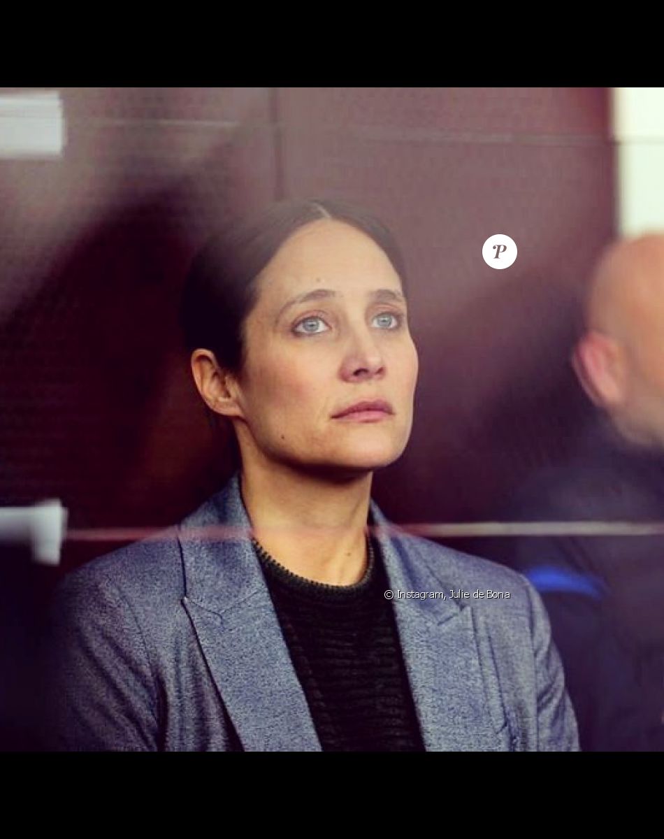 Julie de Bona dans la fiction "Mise à nu", de Didier Bivel.