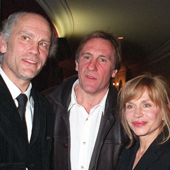John Malkovich, Gérard Depardieu et Elisabeth Depardieu - Générale et dîner au Man Ray Hysteria.