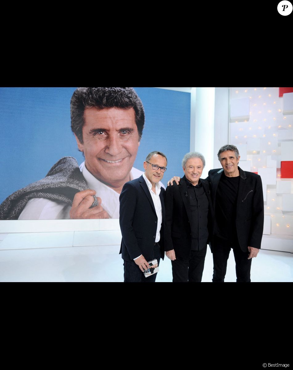 Exclusif - Emmanuel Chaunu, Michel Drucker et Julien Clerc - Enregistrement de l'émission Vivement dimanche spéciale hommage à Gilbert Becaud au studio Gabriel, présentée par Michel Drucker.