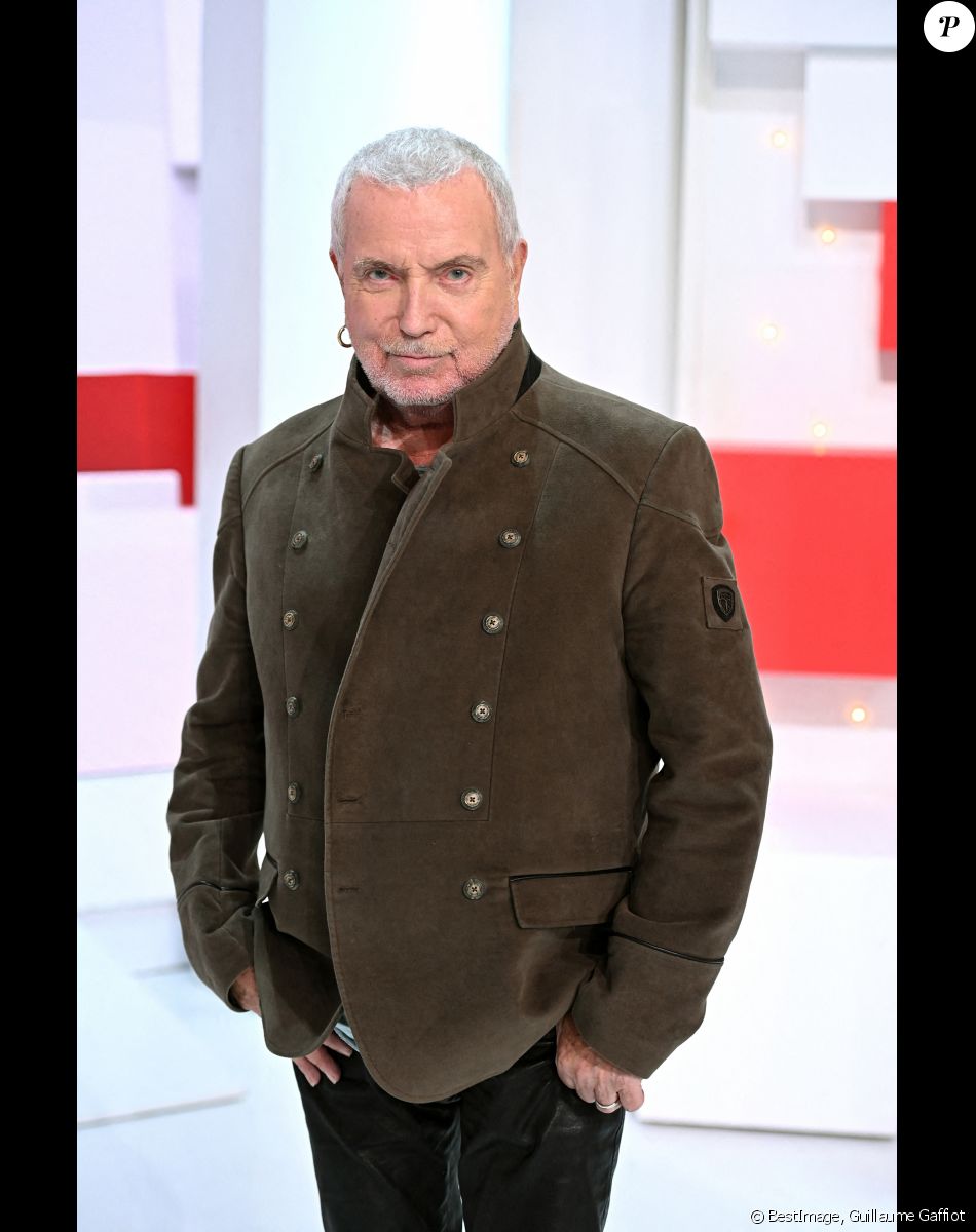 Exclusif - Bernard Lavilliers - Enregistrement de l'émission Vivement dimanche prochain au studio Gabriel, présentée par Michel Drucker et diffusée sur France 2 le 3 avril 2022. © Guillaume Gaffiot / Bestimage