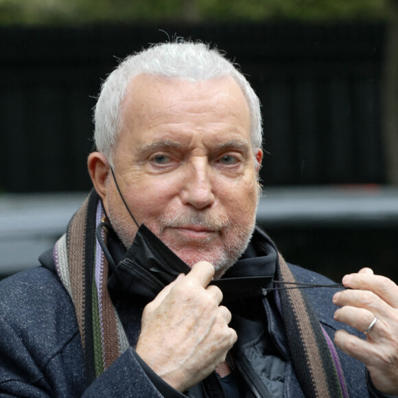 Bernard Lavilliers - Arrivées à l'enregistrement de l'émission "Vivement Dimanche Prochain" qui sera diffusée le 03 avril 2022 au studio Gabriel à Paris, France, le 29 mars 2022. © Christophe Clovis/Bestimage