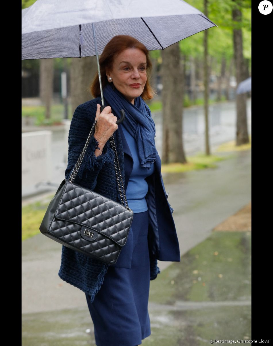 Catherine Nay - Arrivées à l'enregistrement de l'émission "Vivement Dimanche Prochain" qui sera diffusée le 03 avril 2022 au studio Gabriel à Paris, France, le 29 mars 2022. © Christophe Clovis/Bestimage