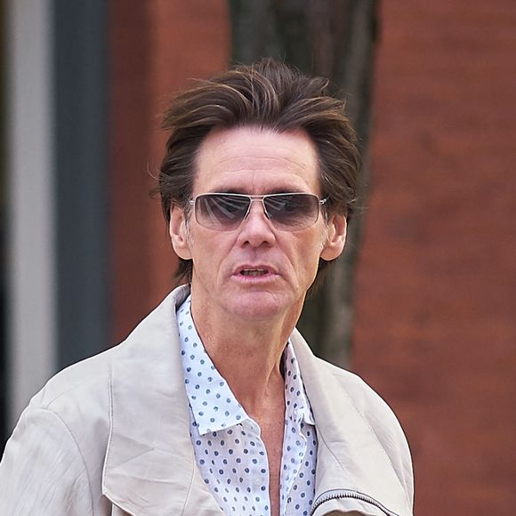 Exclusif - Jim carrey se promène dans les rues de New York le 11 septembre 2017. 