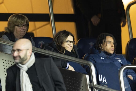 Fayza Lamari (mère de K. Mbappé), Ethan Mbappé - People dans les tribunes du match PSG Vs Lorient (5-1) au Parc des Princes à Paris le 3 avril 2022. © Agence/Bestimage