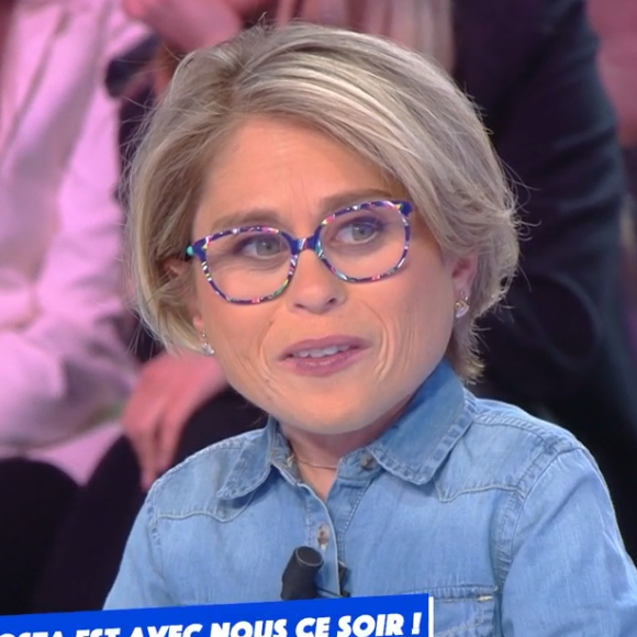 Elodie Costa, candidate de The Voice 10, déclare sa flamme à Cyril Hanouna dans Touche pas à mon poste