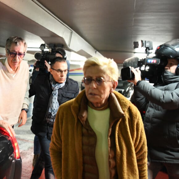 Exclusif - Après sa libération de la prison de la Santé, Patrick Balkany et sa femme Isabelle se rendent à la mairie de Levallois Perret le 12 février 2020.