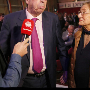 Patrick Balkany et sa femme Isabelle Balkany lors du meeting de L. Wauquiez, candidat à la présidence du parti "Les Républicains", à l'Espace Concorde Francis Delage à Asnières-sur-Seine, le 15 novembre 2017.