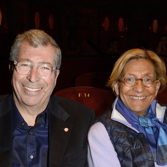 Exclusif - Patrick Balkany et sa femme Isabelle - Députés et sénateurs à la pièce de théâtre "La Candidate" avec Amanda Lear à La Michodière à Paris. Le 27 avril 2016