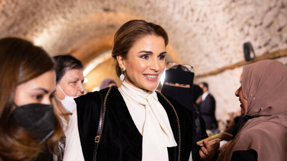 Rania de Jordanie : La reine sublime auprès de son mari dans leur palais