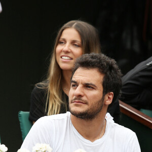 Amir Haddad et sa femme Lital en tribune lors des internationaux de tennis de Roland-Garros le 28 mai 2018. © Dominique Jacovides / Cyril Moreau / Bestimage