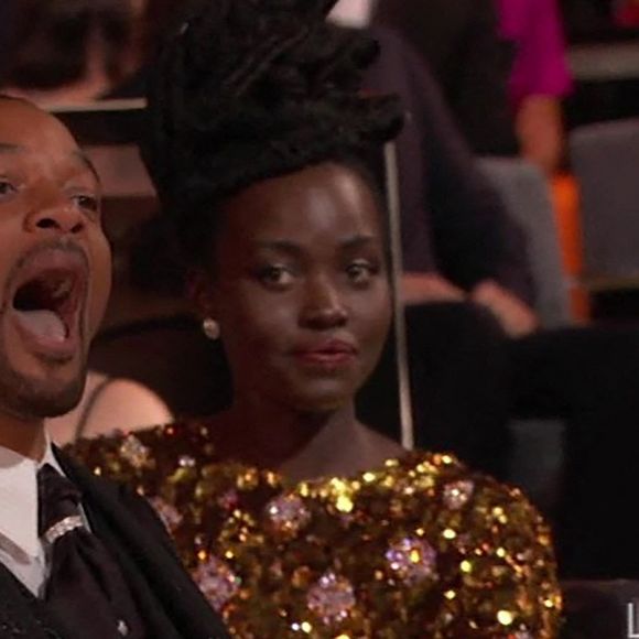 Moment de sidération aux Oscars 2022: Will Smith frappe Chris Rock sur scène le 27 mars 2022. Après une blague de Chris Rock sur Jada Pinkett Smith, la femme de Will Smith, ce dernier est monté sur la scène des Oscars pour gifler l'humoriste devant l'assemblée médusée.