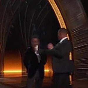 Moment de sidération aux Oscars 2022: Will Smith frappe Chris Rock sur scène le 27 mars 2022. Après une blague de Chris Rock sur Jada Pinkett Smith, la femme de Will Smith, ce dernier est monté sur la scène des Oscars pour gifler l'humoriste devant l'assemblée médusée.