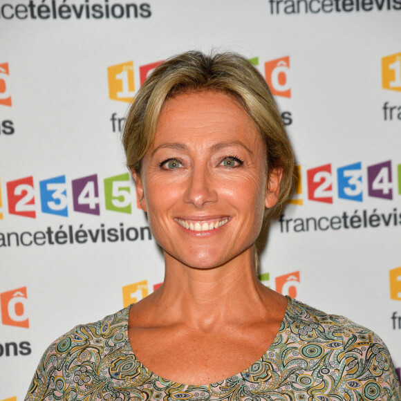 Anne-Sophie Lapix lors du photocall de la présentation de la nouvelle dynamique 2017-2018 de France Télévisions. Paris, le 5 juillet 2017. © Guirec Coadic/Bestimage 