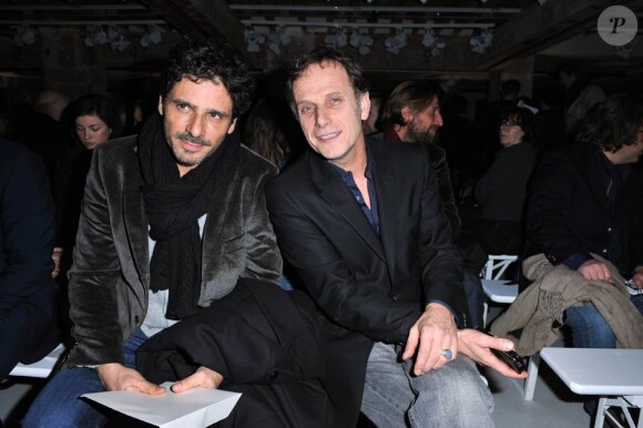 Pascal Elbé et Charles Berling au défilé Smalto, le 21 janvier à Paris