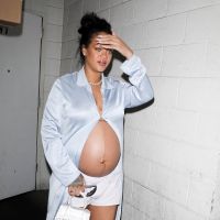 Rihanna proche de l'accouchement : le haut de la star milliardaire ne tient qu'à un fil !