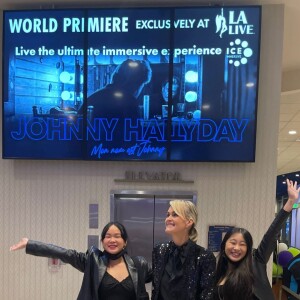 Laeticia Hallyday et ses filles Jade et Joy à la première mondiale du docu-live "Mon nom est Johnny" à Los Angeles.