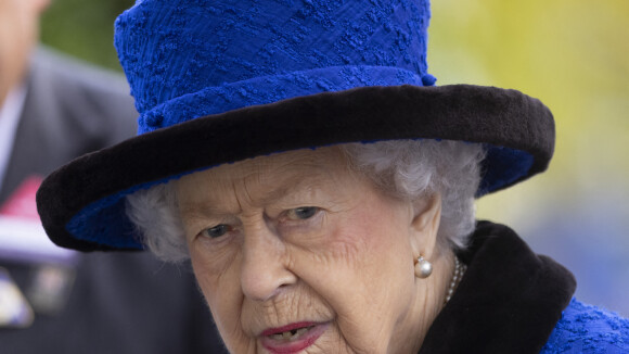 Elizabeth II épuisée : la Covid-19 laisse à la reine de lourdes séquelles...