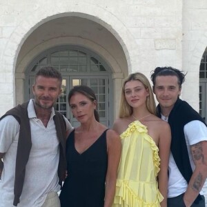 Victoria et David Beckham avec leur fils Brooklyn Beckham et son épouse Nicola Peltz.