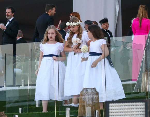 Exclusif - Harper Beckham - Les invités lors de la cérémonie de mariage de Brooklyn Beckham et Nicola Peltz à Palm Beach en Floride le 9 avril 2022.