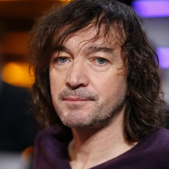 Portrait de le chanteur Cali 2014