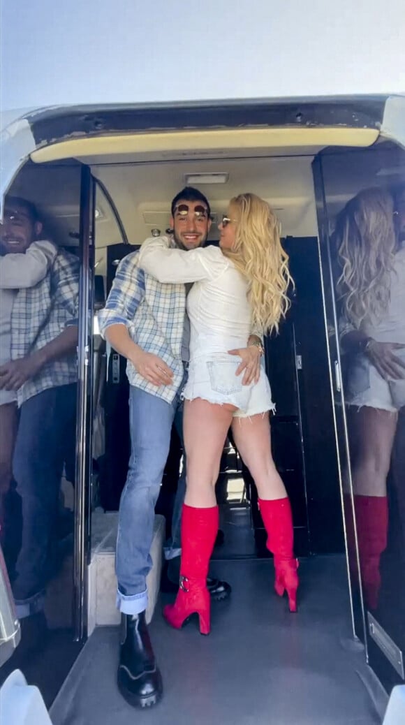 Screenshot de Britney Spears et de son petit ami Sam Asghari, posté sur Instagram