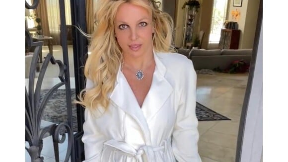 Britney Spears enceinte de son 3e enfant : premières images de son (tout petit) baby bump !