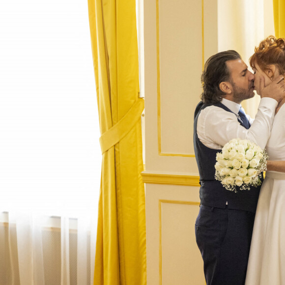 Exclusif - Michaël Youn et Audrey Fleurot - Séquence "Le mariage" - Tournage du téléfilm " Ils s'aiment... enfin presque ", qui sera diffusé le lundi 18 avril à 21h10 sur TF1. © Cyril Moreau / Bestimage 