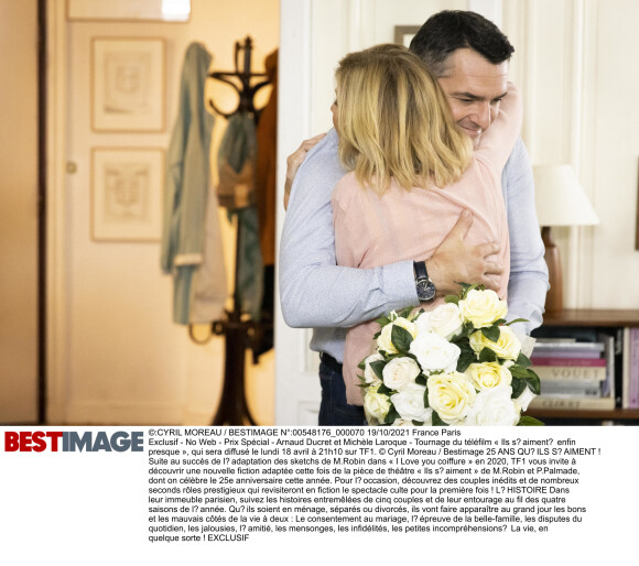 Exclusif - Arnaud Ducret et Michèle Laroque - Tournage du téléfilm " Ils s'aiment... enfin presque ", qui sera diffusé le lundi 18 avril à 21h10 sur TF1. © Cyril Moreau / Bestimage 