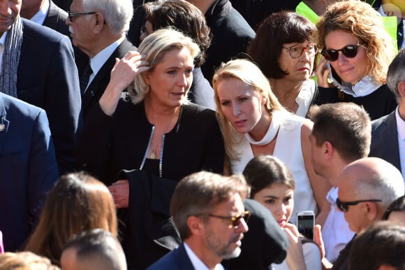 Marine Le Pen, Présidente du front National et Marion Maréchal Le Pen, Député du FN Vaucluse - François Hollande lors de l'hommage National aux victimes de l'attentat de Nice le 15 octobre 2016.