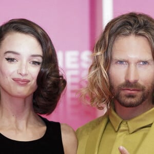 Charlotte Le Bon, Stephen Di Tordo - Pink Carpet dans le cadre de Canneseries saison 3 au Palais des Festivals à Cannes, le 13 octobre 2020. © Norbert Scanella/Panoramic/Bestimage