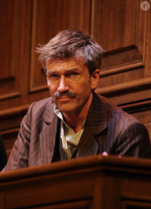 Philippe Caroit dans la pièce L'affaire Seznec, mise en scène par Robert Hossein. 22/01/2010