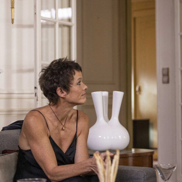 Exclusif  Anne Le Nen et Muriel Robin - Séquence "Les présentations" et "La Réconciliation" - Tournage du téléfilm " Ils s'aiment... enfin presque ", qui sera diffusé le lundi 18 avril à 21h10 sur TF1. © Cyril Moreau / Bestimage