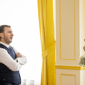 Exclusif - Michaël Youn et Audrey Fleurot - Séquence "Le mariage" - Tournage du téléfilm " Ils s'aiment... enfin presque ", qui sera diffusé le lundi 18 avril à 21h10 sur TF1. © Cyril Moreau / Bestimage