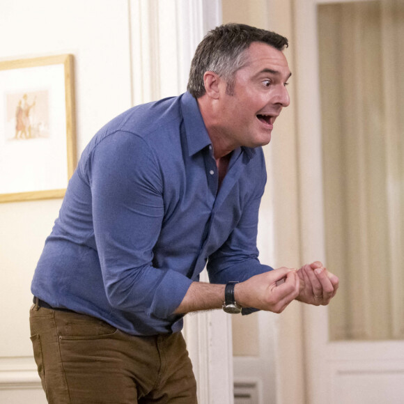 Exclusif - Arnaud Ducret et Michèle Laroque - Tournage du téléfilm " Ils s'aiment... enfin presque ", qui sera diffusé le lundi 18 avril à 21h10 sur TF1. © Cyril Moreau / Bestimage