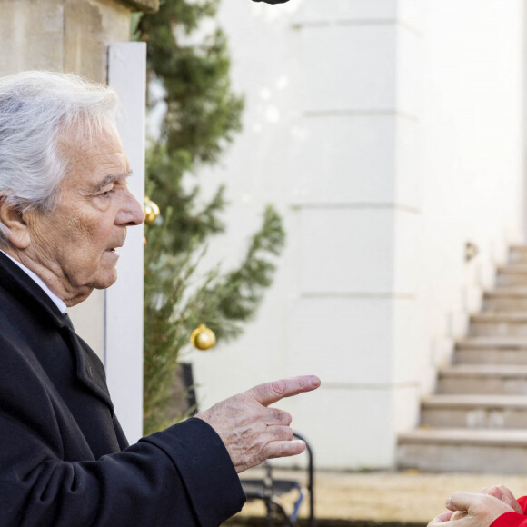 Exclusif - Pierre Arditi et Muriel Robin - Séquence "Noël chez les parents" - Tournage du téléfilm " Ils s'aiment... enfin presque ", qui sera diffusé le lundi 18 avril à 21h10 sur TF1. © Cyril Moreau / Bestimage