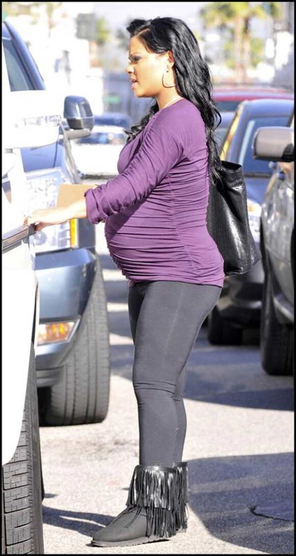 Christina Milian enceinte, à Los Angeles le 14 janvier 2010