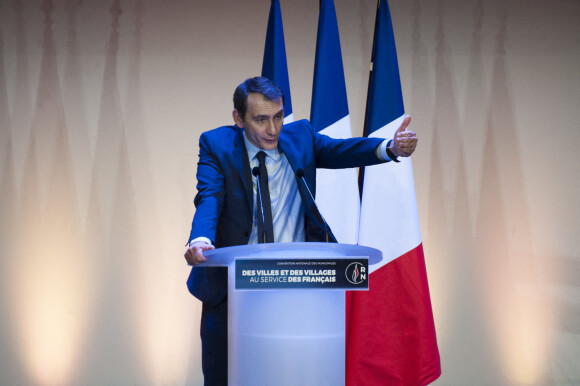 Laurent Jacobelli lors d'un meeting du RN à Paris le 12 janvier 2020