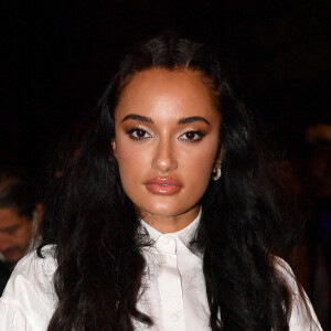 Amina Muaddi au défilé de mode Valentino lors de la la Fashion Week printemps/été 2022 au Carreau du Temple à Paris, France, le 1er octobre 2021. © Veeren Ramsamy-Christophe Clovis/Bestimage