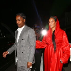Rihanna, enceinte, et son compagnon ASAP Rocky arrivent au restaurant "Giorgio Baldi" à Los Angeles, le 12 février 2022.