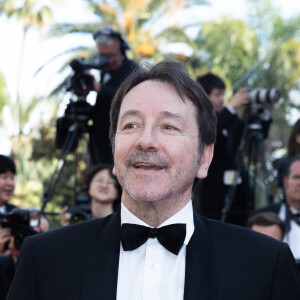 Jean-Hugues Anglade - Montée des marches du film "Hors Normes" pour la clôture du 72ème Festival International du Film de Cannes. Le 25 mai 2019 © Borde / Bestimage 