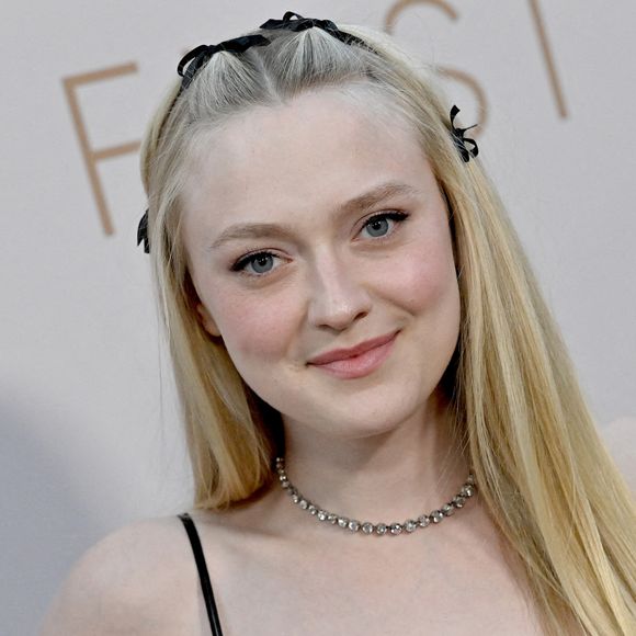 Dakota Fanning - Première de la série "The First Lady" au DGA Theater Complex à Los Angeles. Le 14 avril 2022