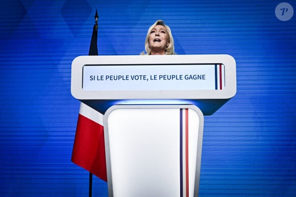 Marine Le Pen , Rassemblement National (RN) (23,6% et qualifiée pour le second tour) à son QG lors du premier tour des élections présidentielles, à Paris le 10 avril 2022. © JB Autissier / Panoramic / Bestimage 