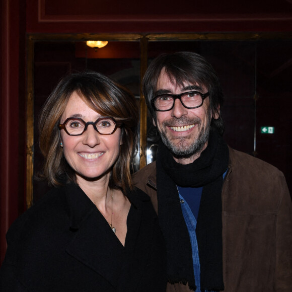 Exclusif - Alexia Laroche-Joubert et son compagnon Mathieu Grinberg - Générale du chanteur Amir Haddad, seul-en-scène dans la pièce "Sélectionné" mise en scène par S. Suissa au théâtre Edouard VII à Paris le 28 mars 2022. © Rachid Bellak/Bestimage Sélectionné, texte de M. Elya, raconte l'incroyable histoire du nageur Alfred Nakache, dont une piscine parisienne porte le nom dans le XXème arrondissement. Cet athlète a été plusieurs fois champion de France avant et après sa déportation à Auschwitz car de confession juive. © Rachid Bellak /Bestimage
