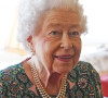 La reine Elizabeth II d'Angleterre s'exprime lors d'une audience au château de Windsor, le 16 février 2022.