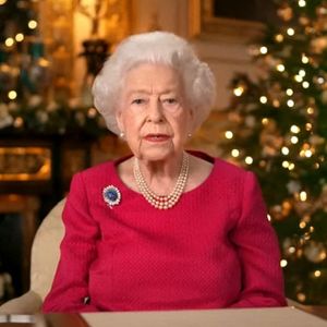 Le discours de Noël 2021 de la reine Elisabeth II au château de Windsor. © Youtube via Bestimage 