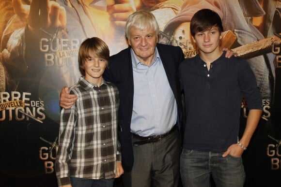 Jacques Perrin et ses fils Maxence et Lancelot - Avant-première du film La Nouvelle Guerre des Boutons à Paris en 2011