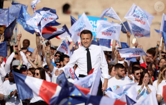Emmanuel Macron en meeting dans le quartier du Pharo à Marseille, le 16 avril 2022